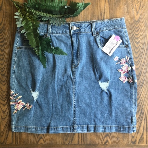 🎄George Jean skirt floral details SZ 14 NWT - Picture 2 of 10